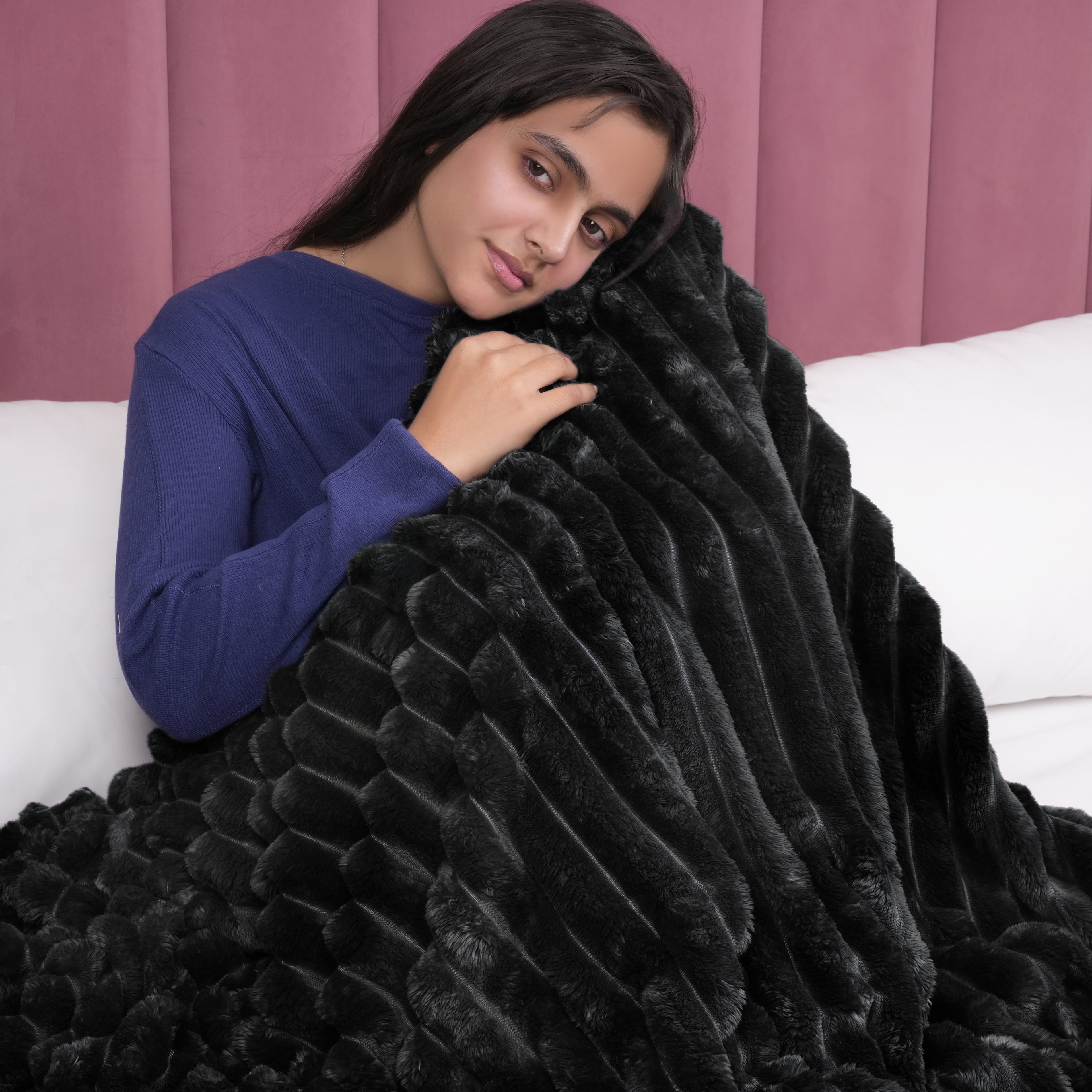 Super Soft Faux Fur Ribbed Flannel Fleece Throw Blanket - Double King Size, 500 GSM, Solid Colour, Plush Bedding Blanket