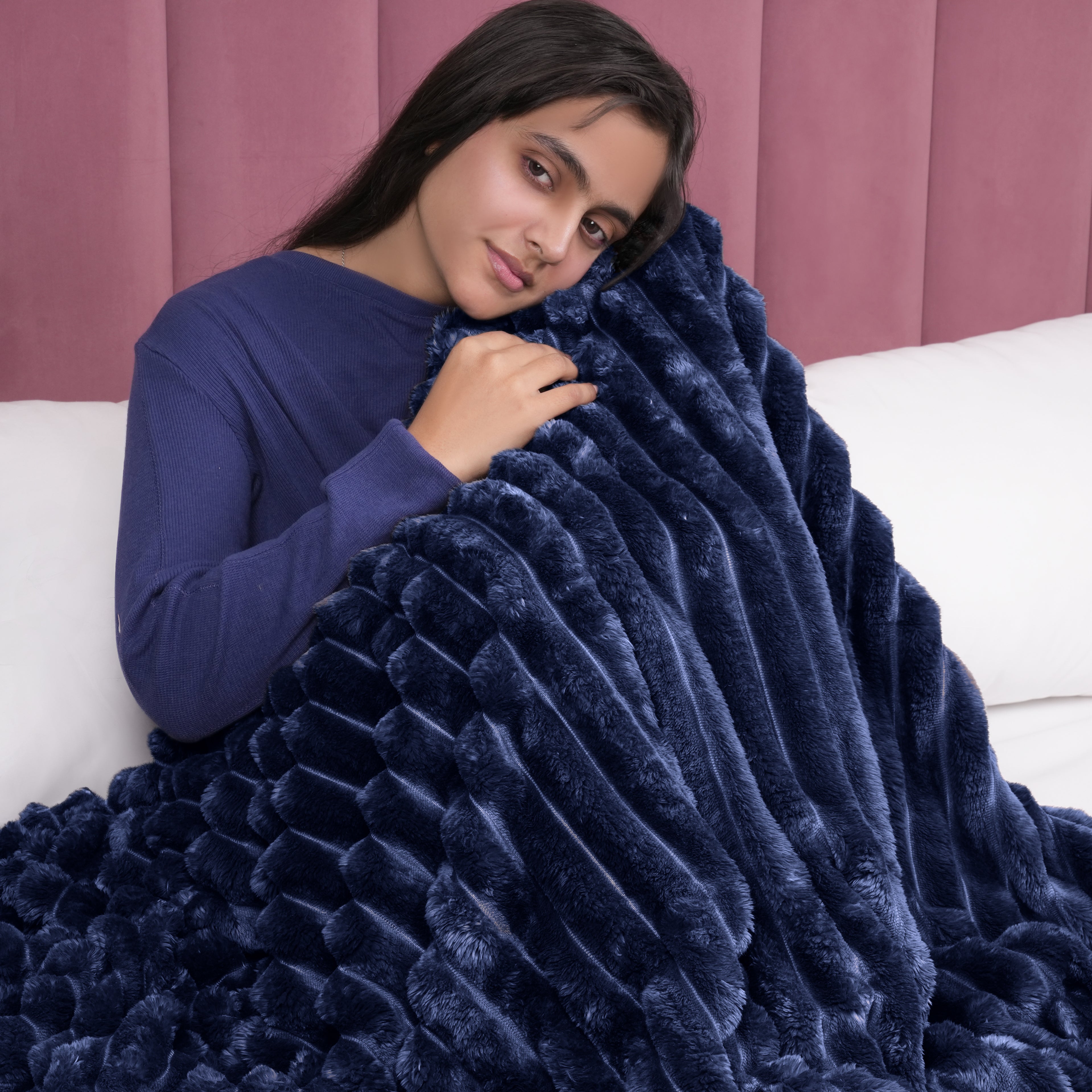 Super Soft Faux Fur Ribbed Flannel Fleece Throw Blanket - Double King Size, 500 GSM, Solid Colour, Plush Bedding Blanket